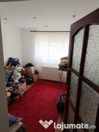 Apartament 3 camere C.R.Vivu 