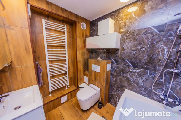 Apartament cu 2 camere de vânzare în zona Republicii 