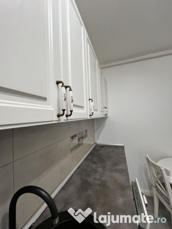 Studio bine compartimentat, parcare, complet mobilat, ren...
