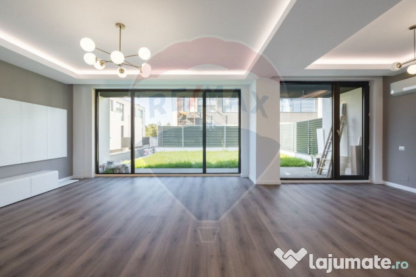 Casă / Vilă cu 5 camere în zona Central 