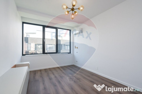 Casă / Vilă cu 5 camere în zona Central 