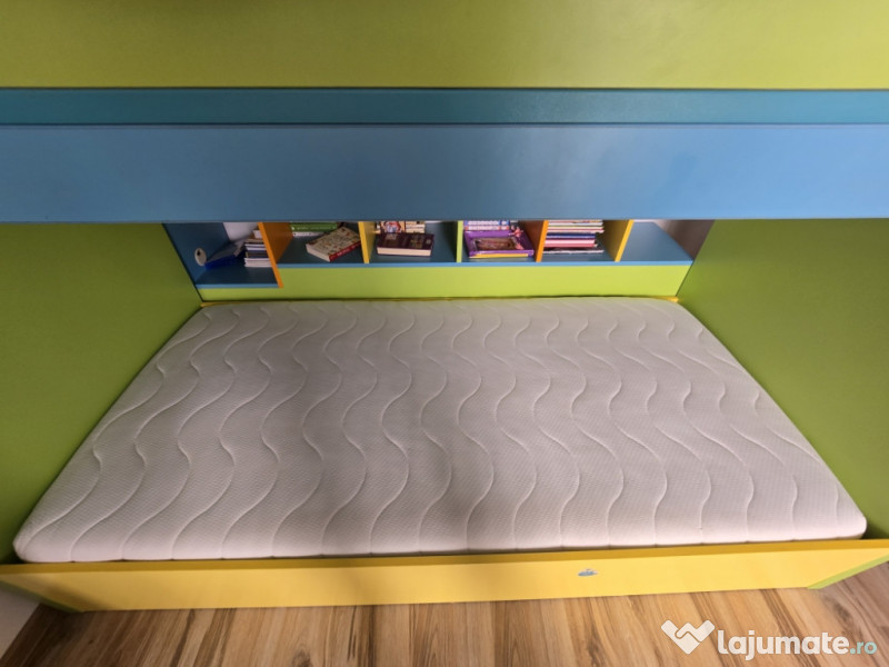 Pat suprapus cu topogan 