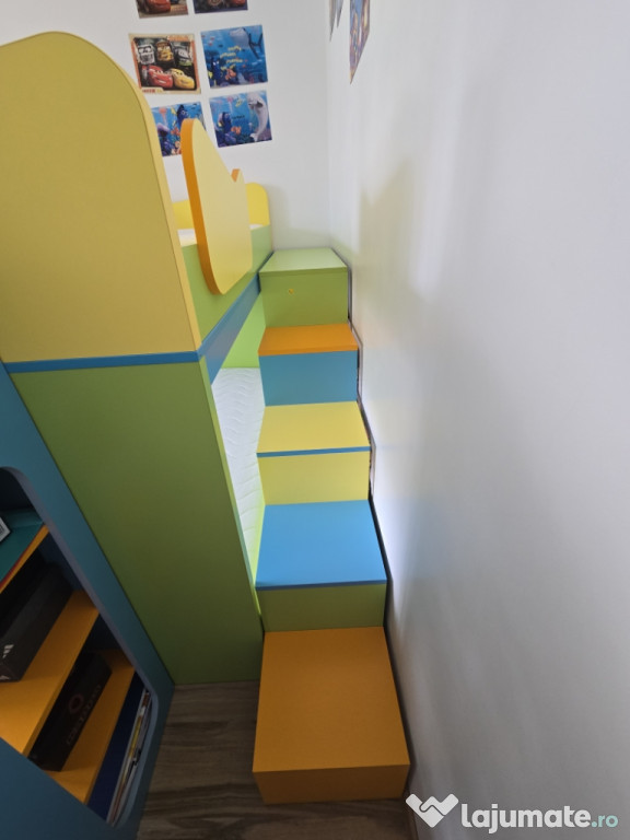 Pat suprapus cu topogan 