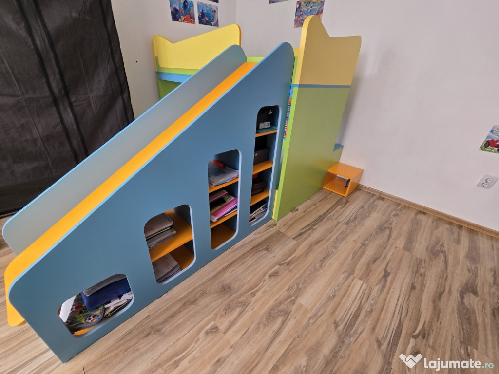 Pat suprapus cu topogan 