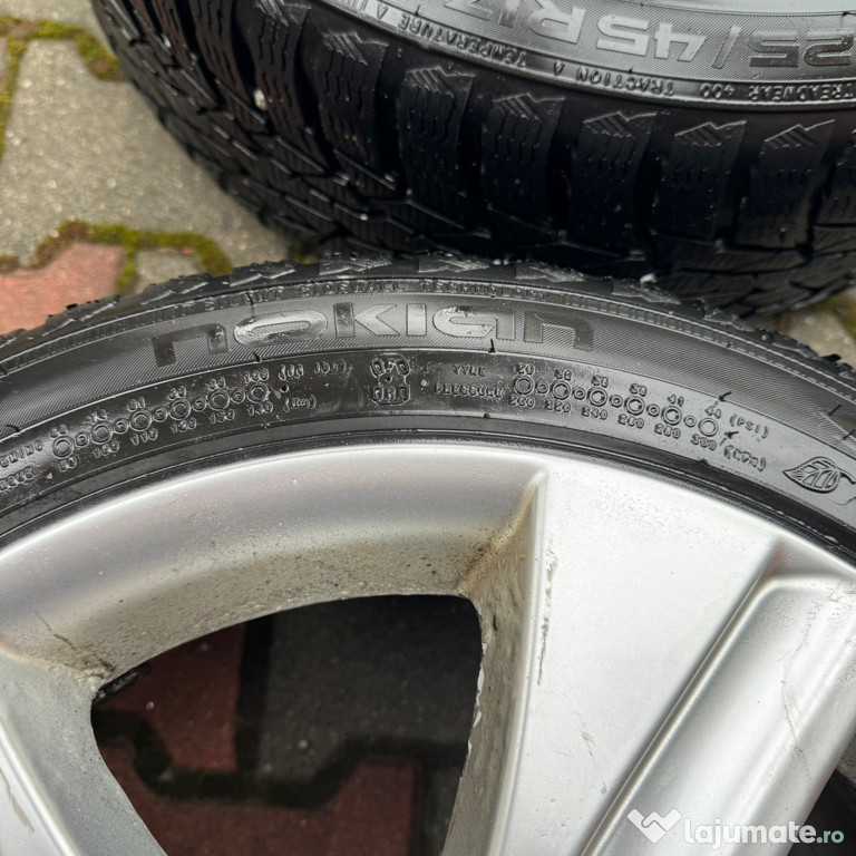 Jante 17 E Klasse w211si W212 cu anvelope iarna Nokian 