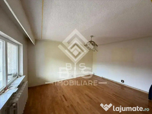 Apartament 3 camere str. Constantin Roman Vivu 