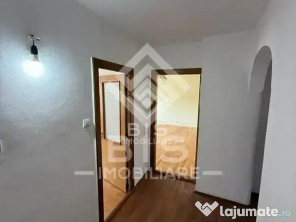 Apartament 3 camere str. Constantin Roman Vivu 