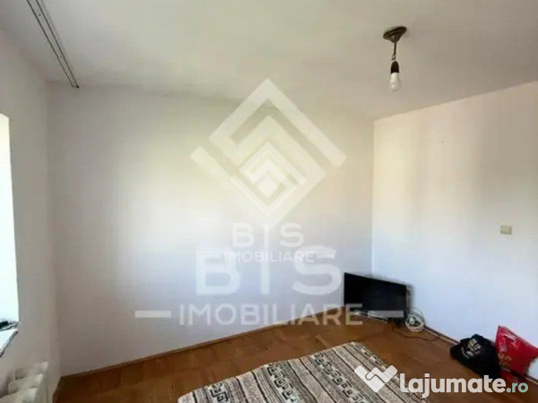 Apartament 3 camere str. Constantin Roman Vivu 