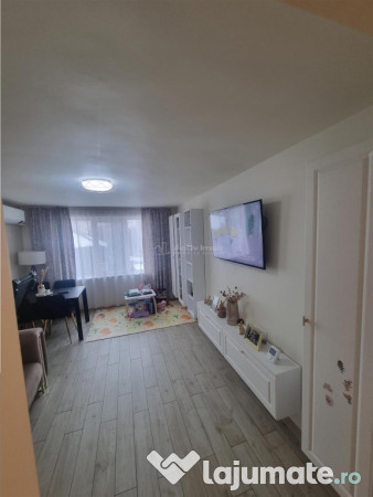 Apartament 3 cam et 2 decomandat renovat zona Colfescu 