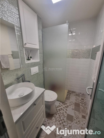 Apartament 3 cam et 2 decomandat renovat zona Colfescu 