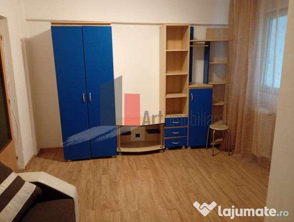 Garsoniera Capat tramvai 41 