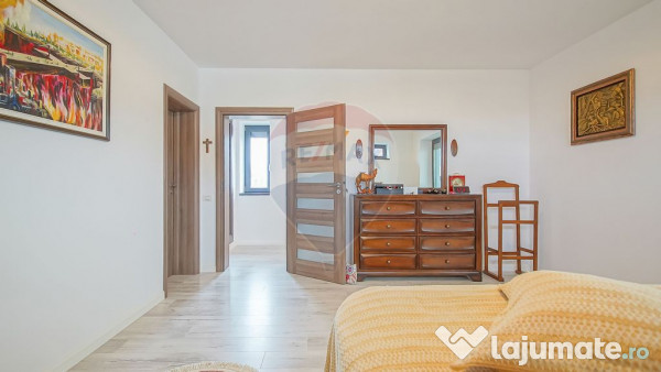 Casă premium cu 270 mp utili, 7 camere ,curte generoasă... 