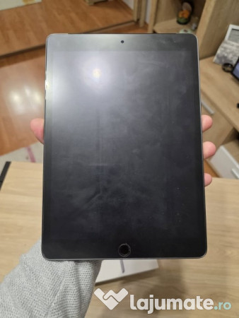 IPad Gen 9 (2021) - 64GB, Wi-Fi+Celular