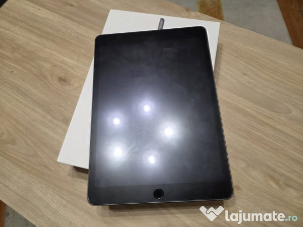 IPad Gen 9 (2021) - 64GB, Wi-Fi+Celular