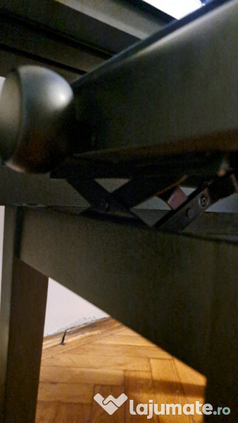 Roland fp10 keyboard with pedal and piano chair 