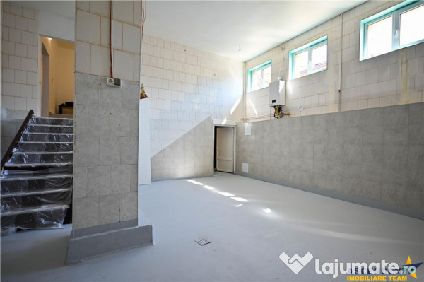 Oportunitate investitie, Spatiu Comercial, Astra, Brasov. 