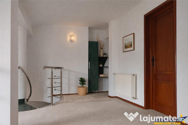 Vila in view panoramic Drumul Poienii, Brasov, 