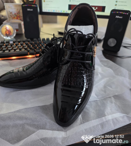 Pantofi de gală noi marimea 38 