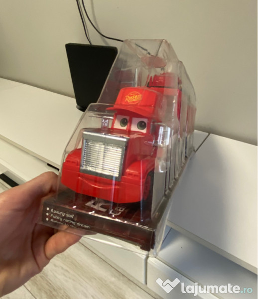 Set 6 Masinute Fulger McQueen și Prietenii + camionul Fulger 