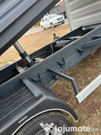 Iveco Daily 65C15, Euro 5, AC, 2998 cmc, 150 CP, basculare pe 3 parti 