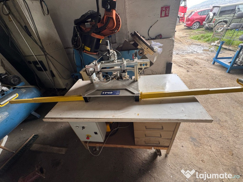 Freza automata pentru tamplarie 