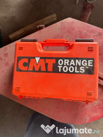 Freza automata pentru tamplarie 