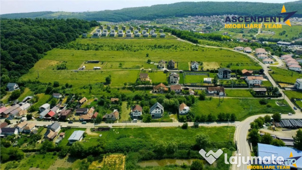 Casa rafinata,incantare peisagistica,garaj,securizare,Corunc