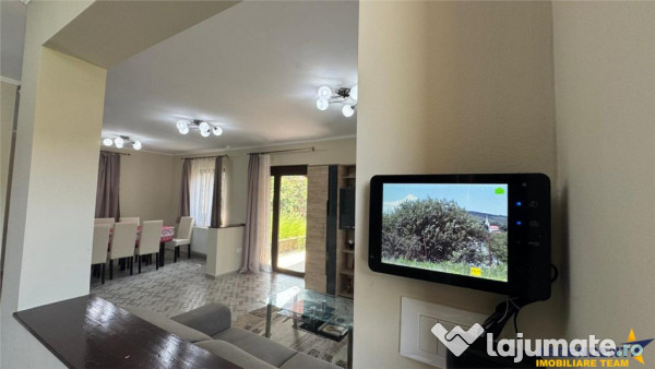 Casa rafinata,incantare peisagistica,garaj,securizare,Corunc