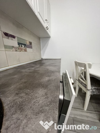 Studio bine compartimentat, parcare, complet mobilat, ren...