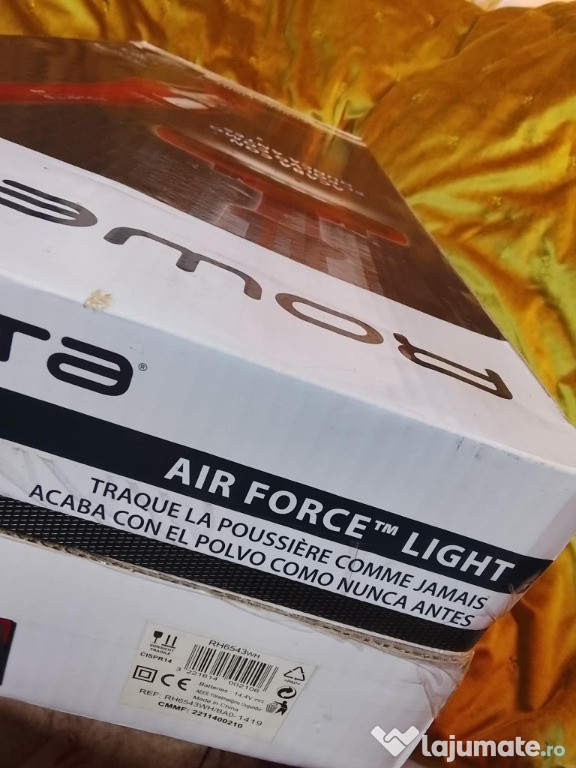 Aspirator nou rowenta air force tm light 