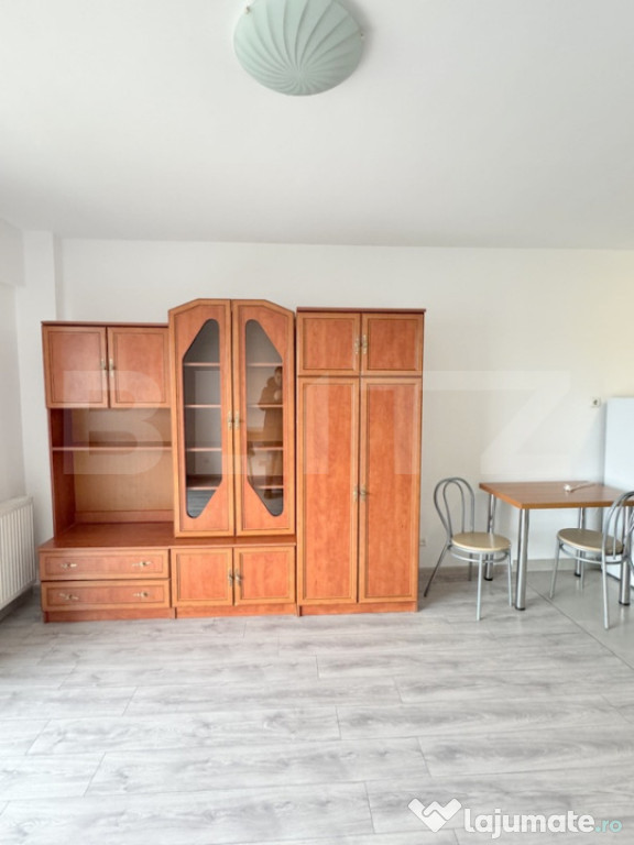 Apartament 1 camera tip studio - zona Clujana- Piata 1 Mai , 