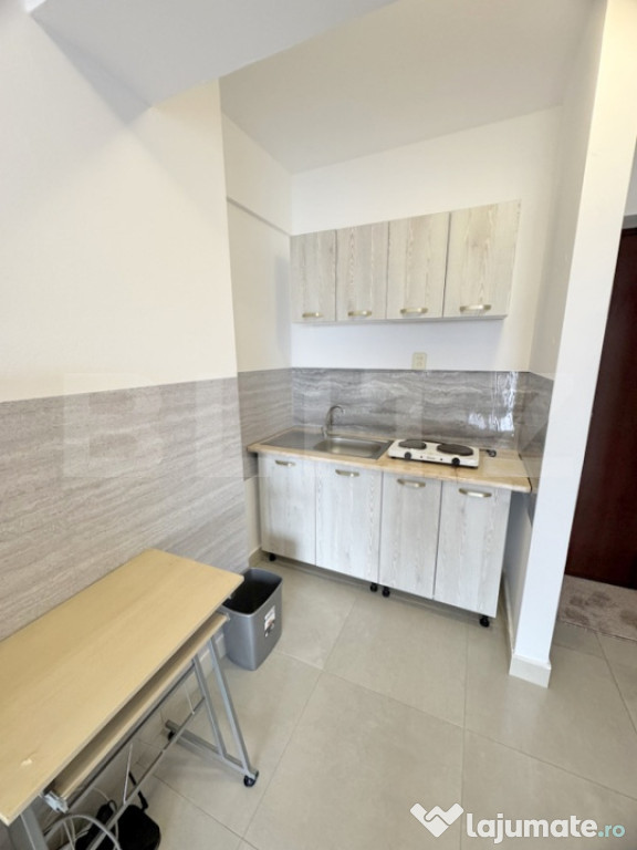 Apartament 1 camera tip studio - zona Clujana- Piata 1 Mai , 
