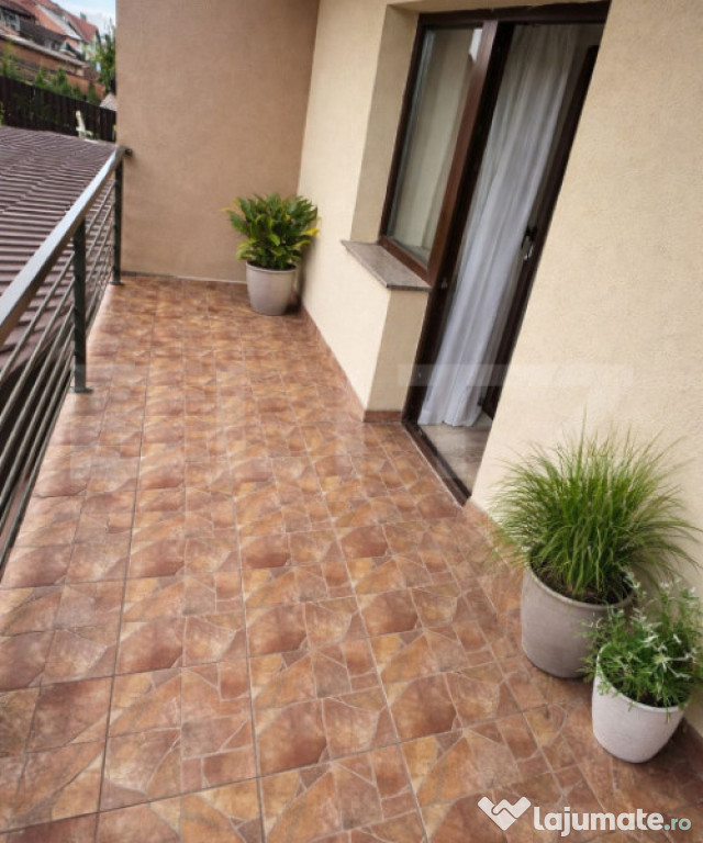 Acasa, nu doar o casa-4 camere, 2 locuri de parcare 