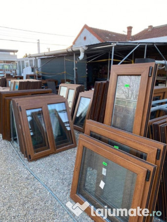 Ferestre termopan stejar auriu de la pretul afisat