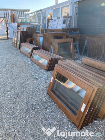 Ferestre termopan stejar auriu de la pretul afisat