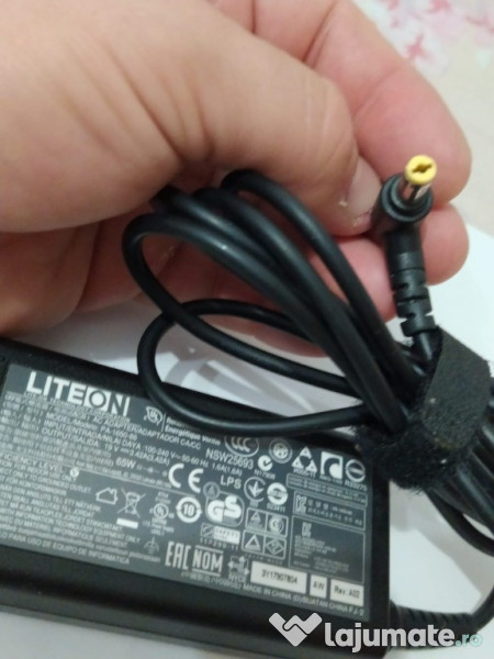 Încărcător laptop Acer 19v 3.42A 