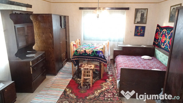 Casa curte si gradina in Branisca (la 15 Km de Deva)