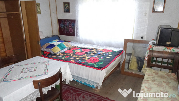 Casa curte si gradina in Branisca (la 15 Km de Deva)