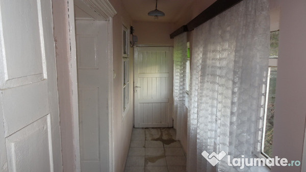 Casa curte si gradina in Branisca (la 15 Km de Deva)