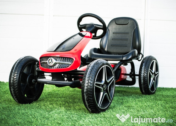 Masinuta cu pedale pentru copii GO Mercedes cu roti MOI