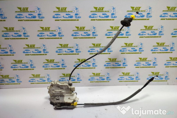 Broasca incuietoare dreapta spate 8x0839016d Audi A4 B9 [201