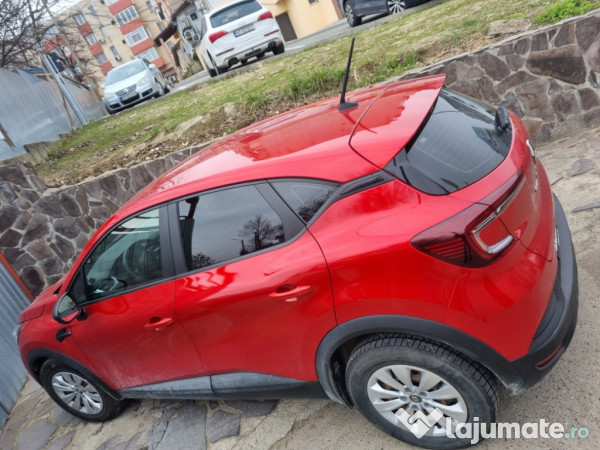 Renault Captur 2021 cu 57.000 km rulati 