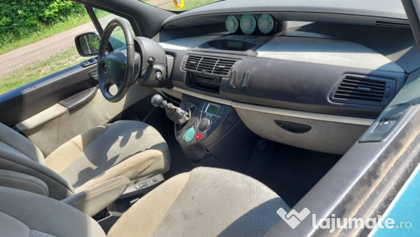 Citroen C8, 2007. motorina,7 locuri-rate cu buletinul 