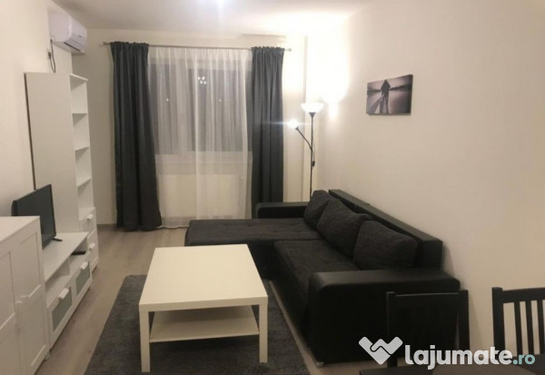 Garsoniera zona Universitate 