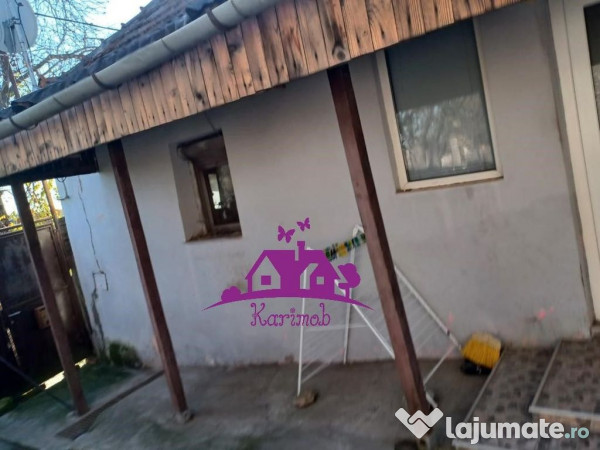 Casa la curte comuna in localitatea Nojorid 