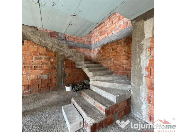 Vila P 1 duplex de in Vanatori 