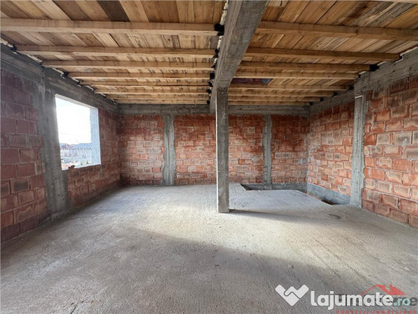 Vila P 1 duplex de in Vanatori 