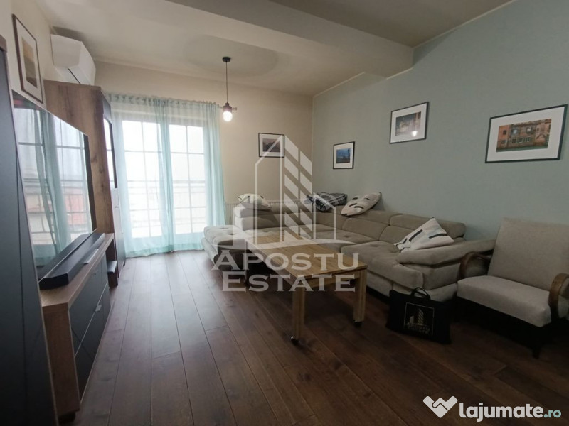 Apartament 3 camere pe doua nivele, 2 bai, zona Ronat! 