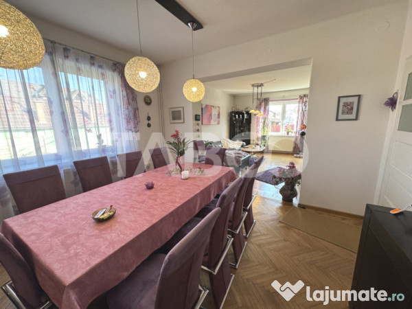 Casa individuala + apartament 2 fronturi teren 584 mp Turnis 