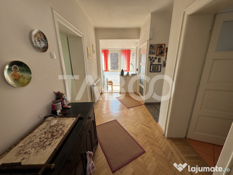 Casa individuala + apartament 2 fronturi teren 584 mp Turnis 